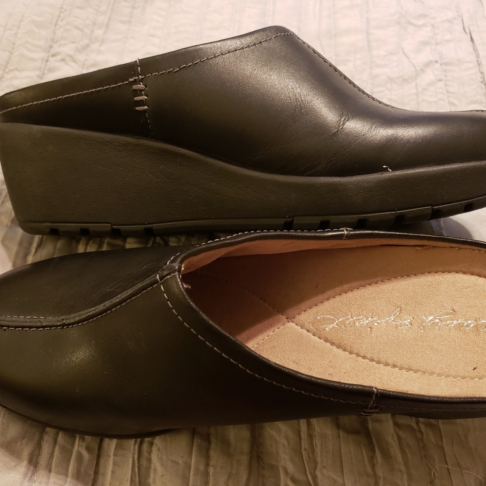 Easy Spirit Shoes (never worn)